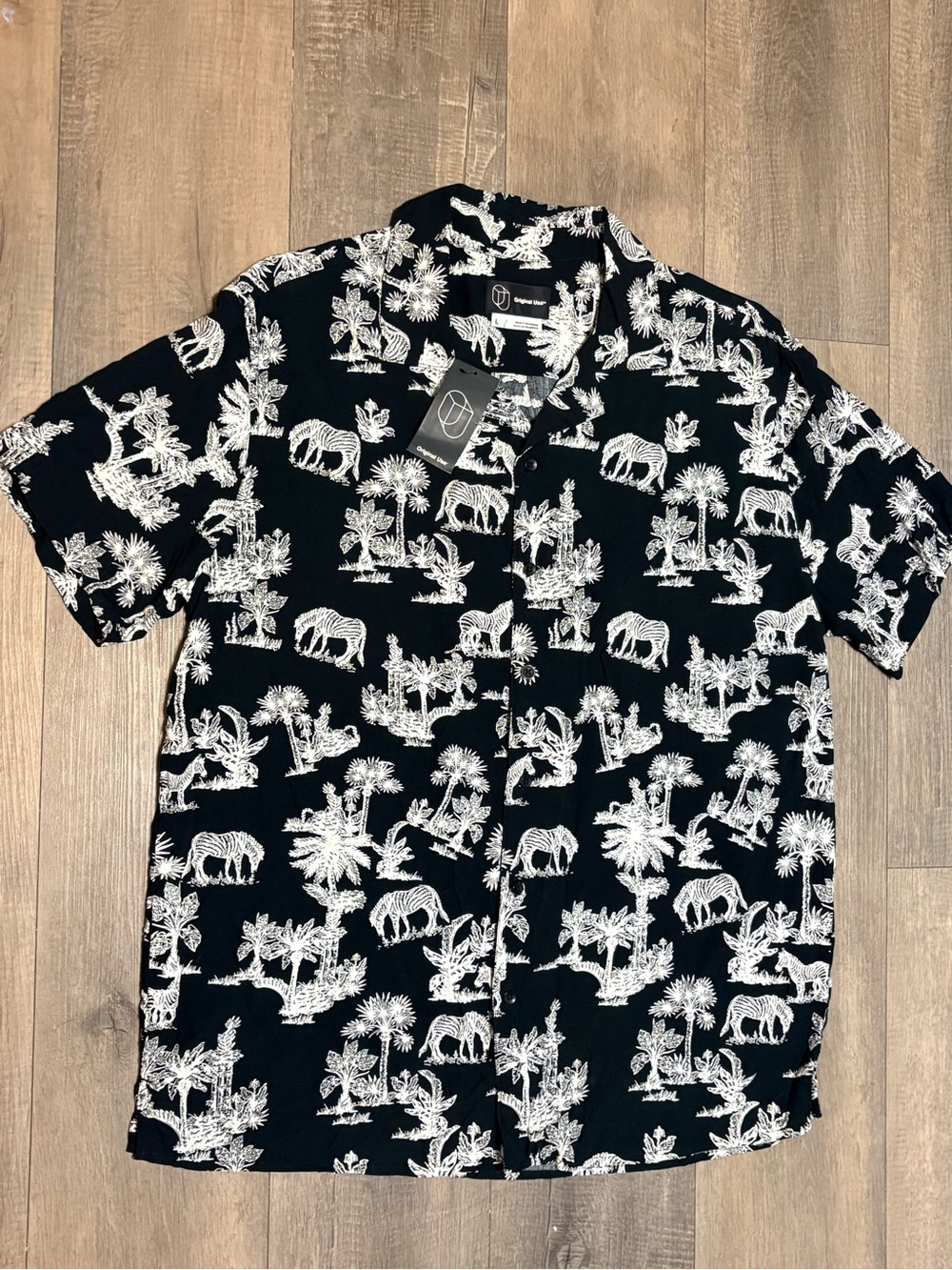 Original Use Mens Large NWT Black White Zebra‎ Tropical Safari Rayon button down